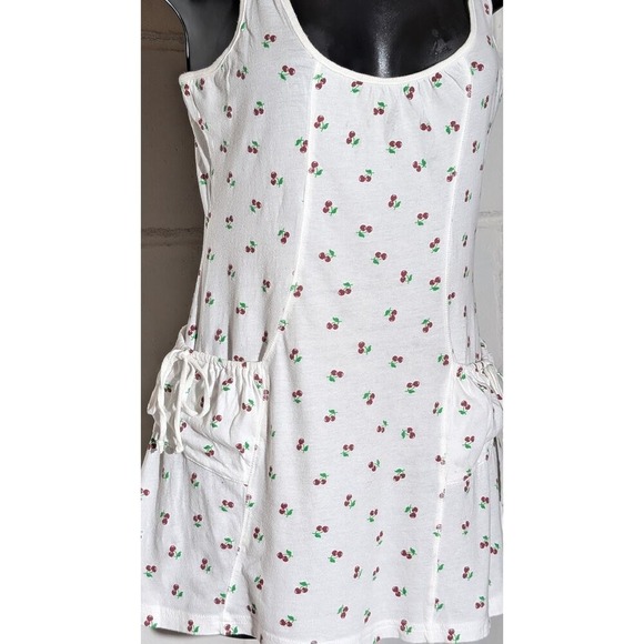 White Cherry Print Long Tank Top Sleeveless Pockets Summer Blouse Medium - Picture 2 of 4